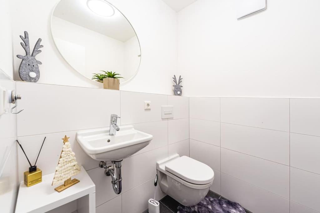 A&V Apartments Wunderschoene Penthouse Wohnung Moers Εξωτερικό φωτογραφία